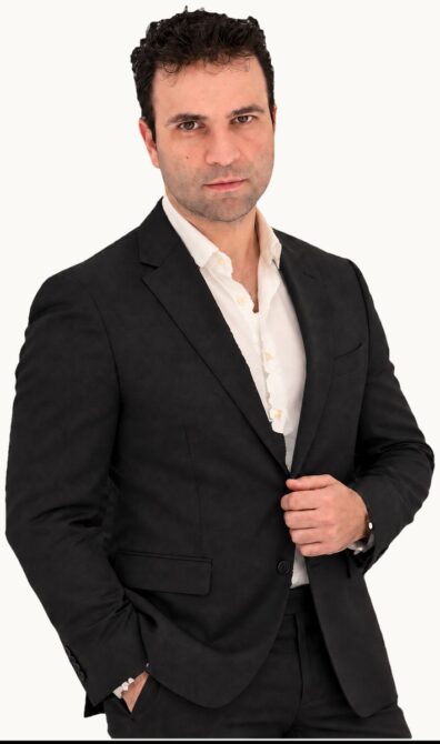 Sobre o Autor 1 Thiago Fernandes da Silva, autor e fundador da Trilha Mágica Kids